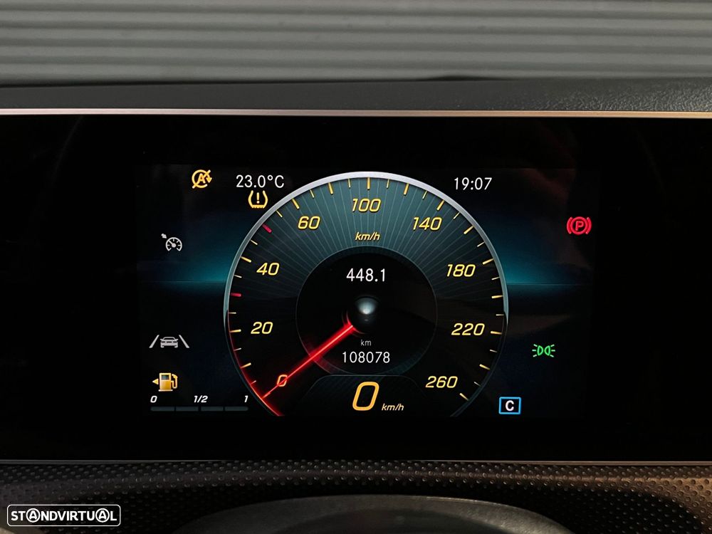 Mercedes-Benz A 160 AMG Line - 26