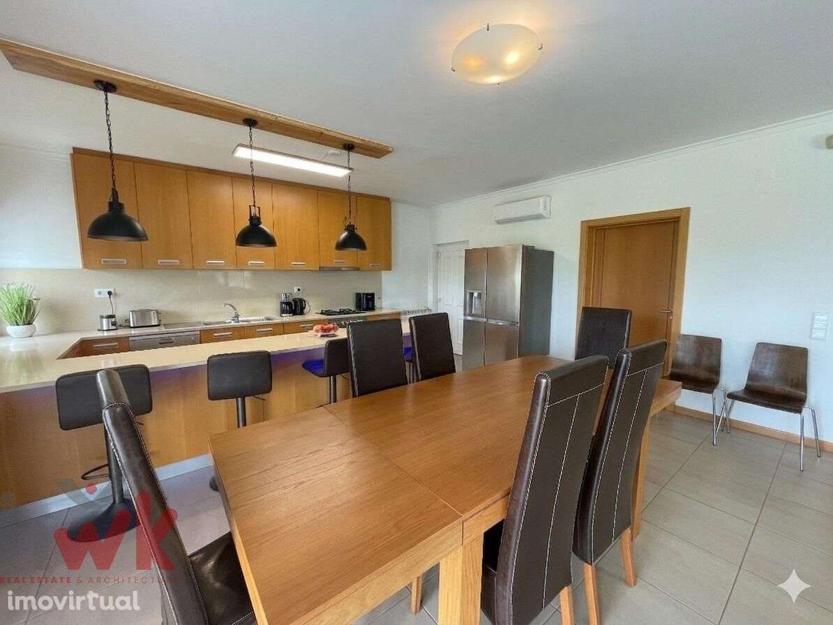 Moradia T4 Moderna com Vista Serra da Estrela - Grande imagem: 3/25