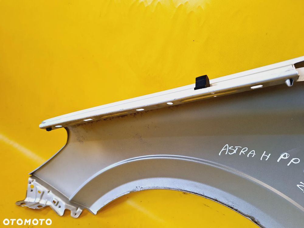 BŁOTNIK PRAWY PRZÓD PRZEDNI OPEL ASTRA III H LAK: Z157 NR497 - 11
