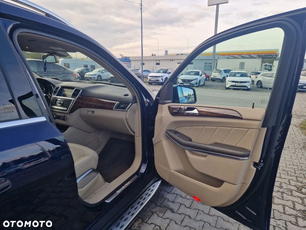 Mercedes-Benz GL - 36