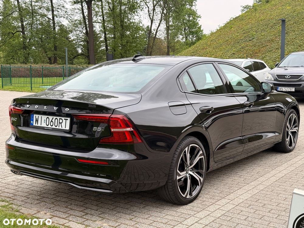 Volvo S60 B5 B AWD Plus Dark - 5
