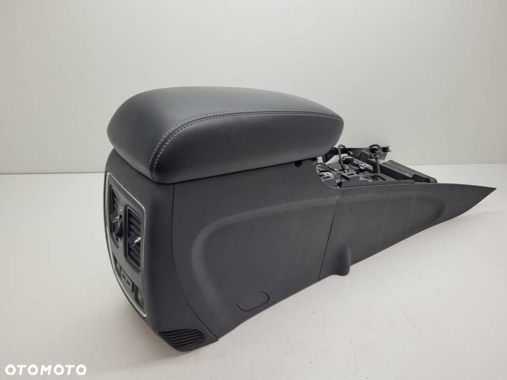 TUNEL ŚRODKOWY Z PODŁOKIETNIKIEM JEEP GRAND CHEROKEE IV WK2 EU - 1