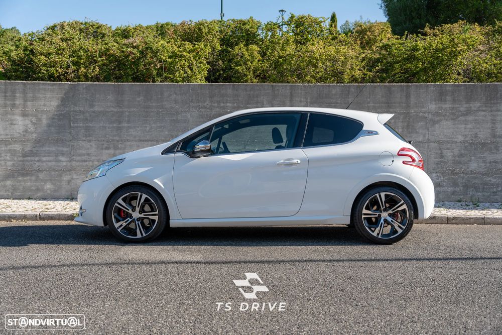 Peugeot 208 1.6 THP GTi - 5