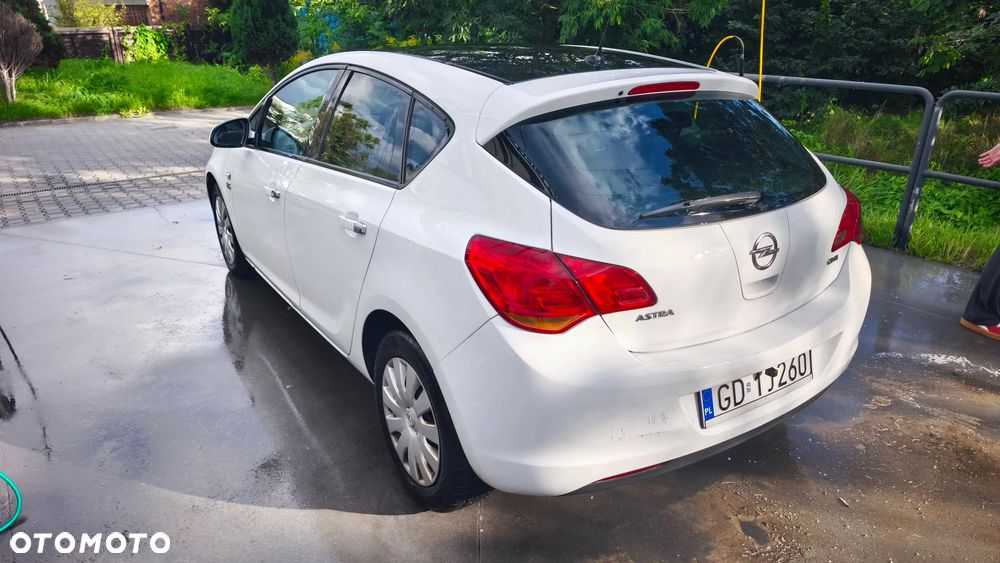 Opel Astra 1.7 CDTI Enjoy - 4