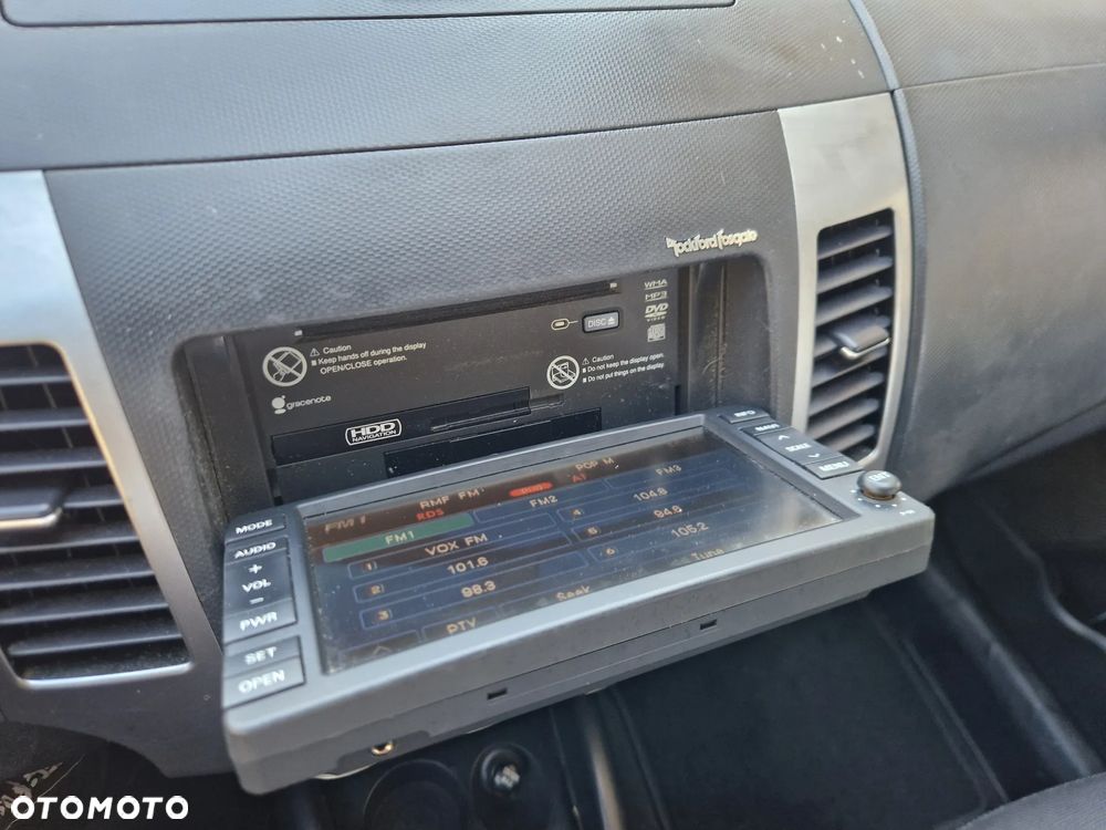 Peugeot 4007 7-Sitzer Sport - 10