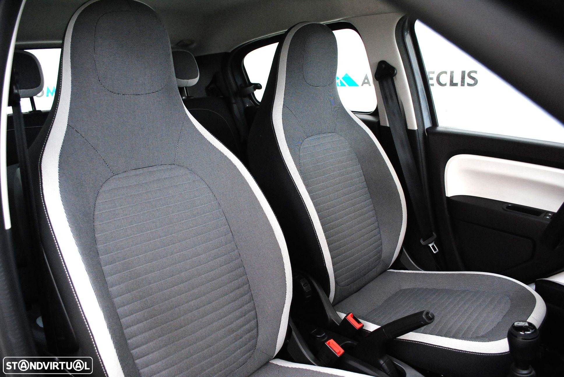 Renault Twingo 1.0 SCe Equilibre - 18