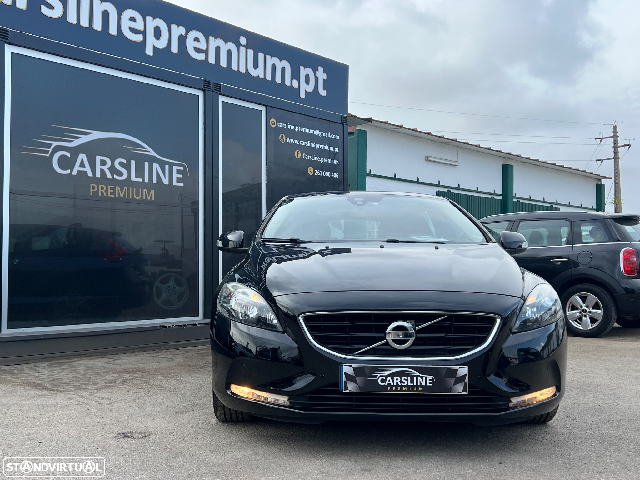 Volvo V40 2.0 D2 Momentum - 4