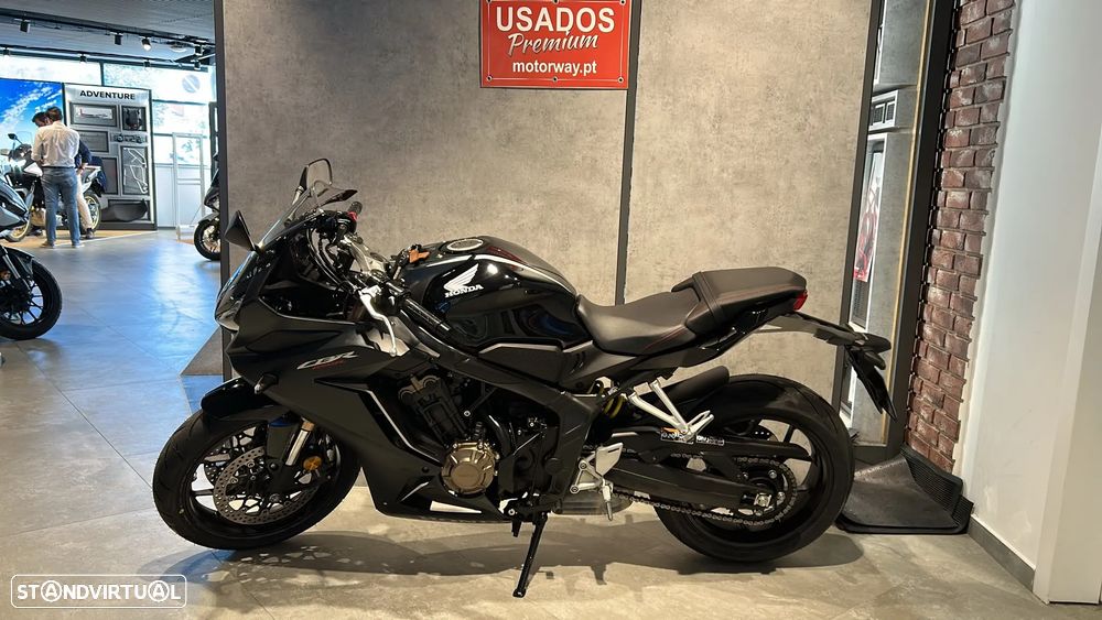 Honda CBR CBR650R - 3