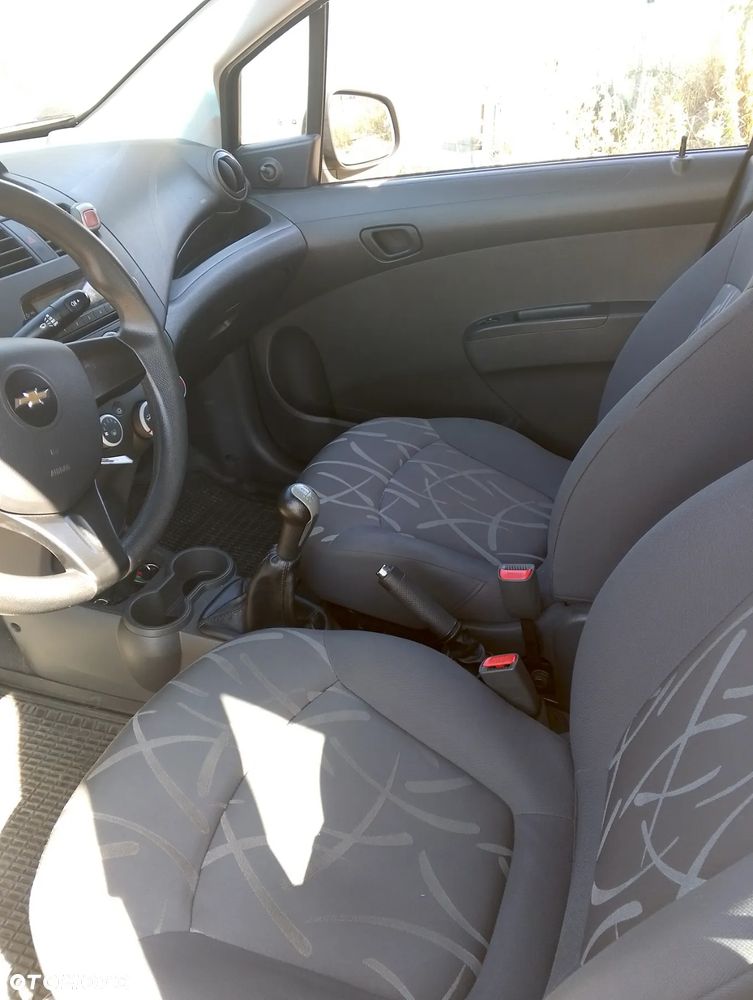 Chevrolet Spark - 17