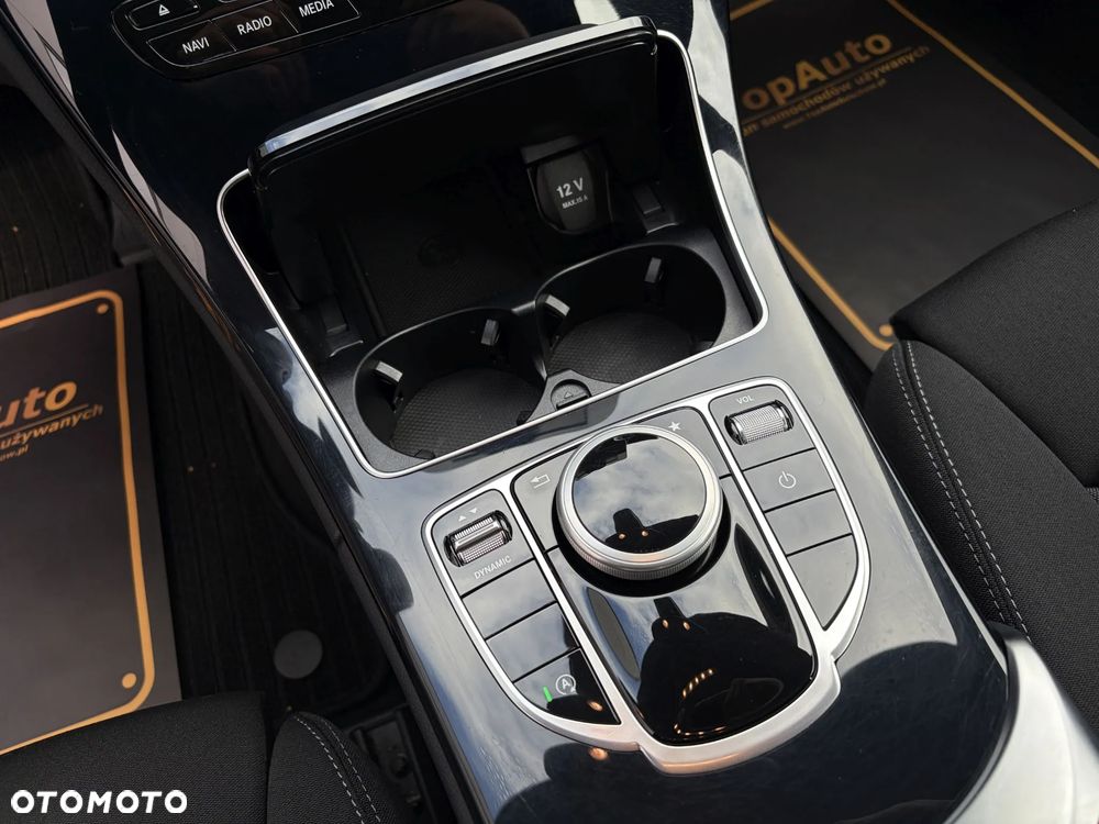 Mercedes-Benz Klasa C 200 9G-TRONIC - 34