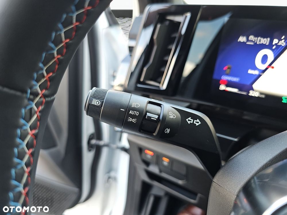 Renault Austral 1.3 TCe mHEV Iconic esprit Alpine - 28