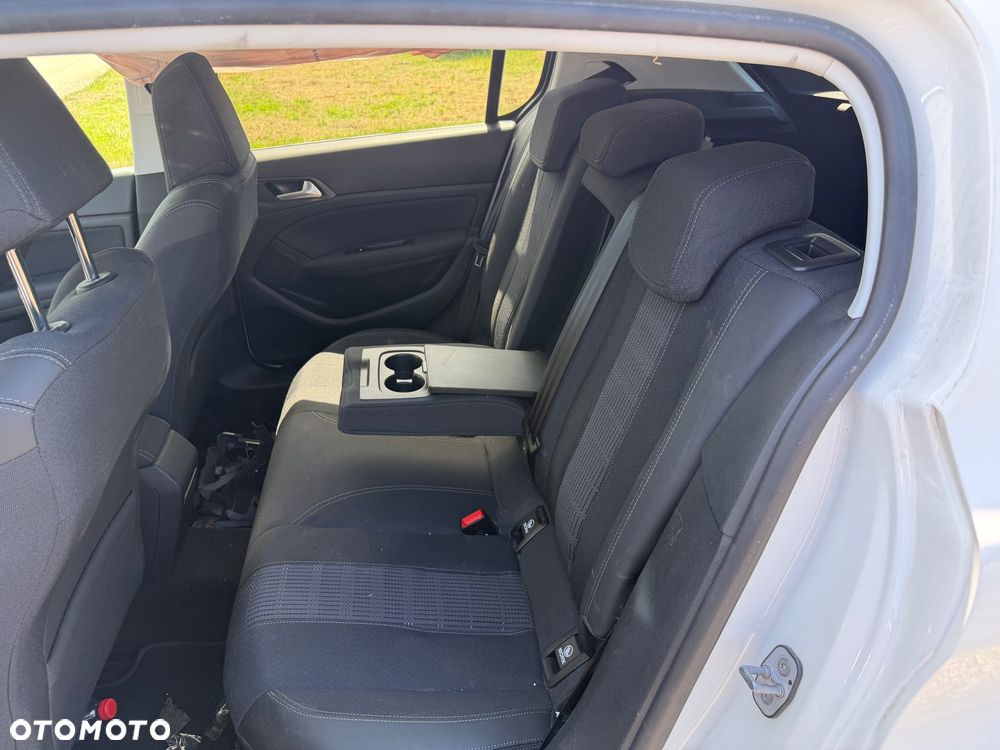 Peugeot 308 - 18
