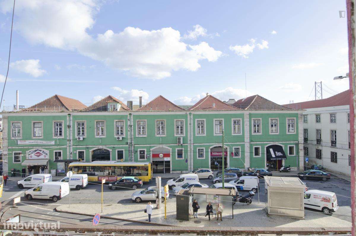 Quarto - localizado em Alcântara Lisbon - Grande imagem: 5/20