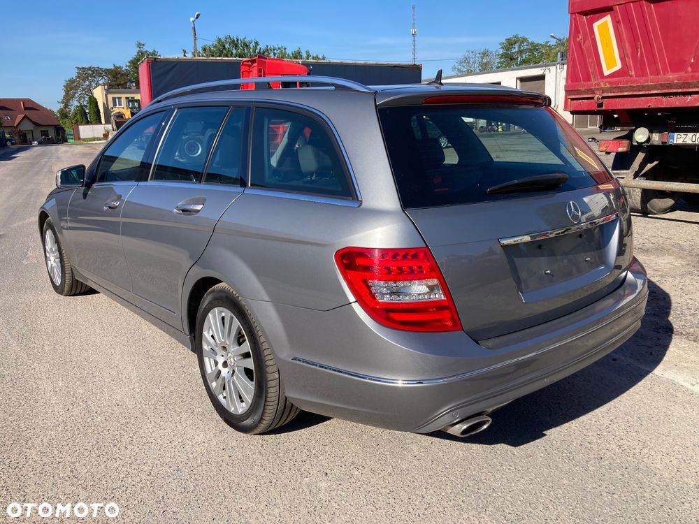 Mercedes-Benz Klasa C 220 CDI DPF Automatik BlueEFFICIENCY Elegance - 2