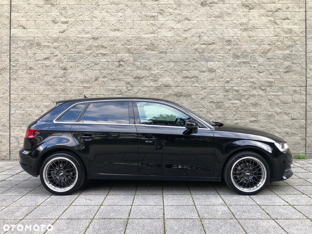 Audi A3 Sportback 1.6 TDI Ambiente - 13