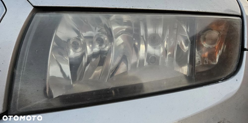 Skoda Fabia I 1 lift lampa przód przednia prawa EU - 2