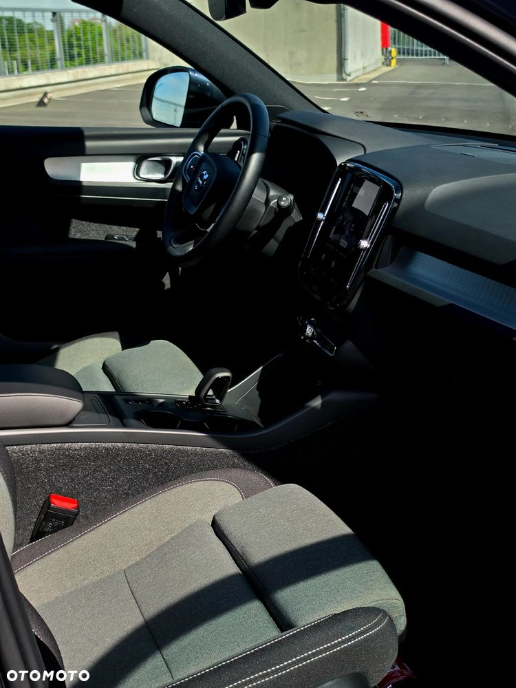 Volvo XC 40 B3 Plus Bright - 29