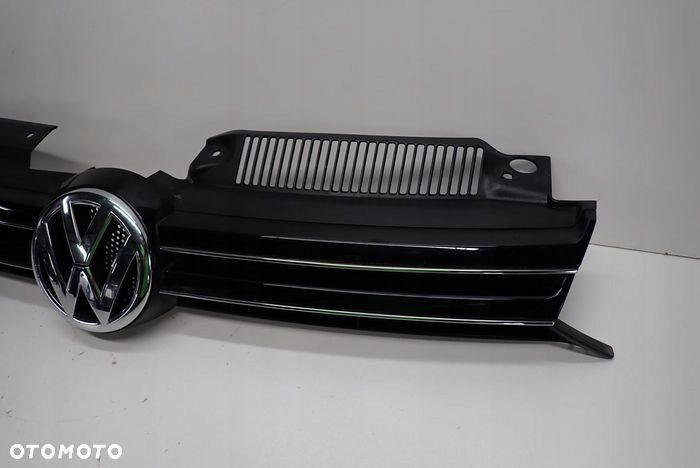 VW GOLF VI atrapa grill 5K0853653 - 2