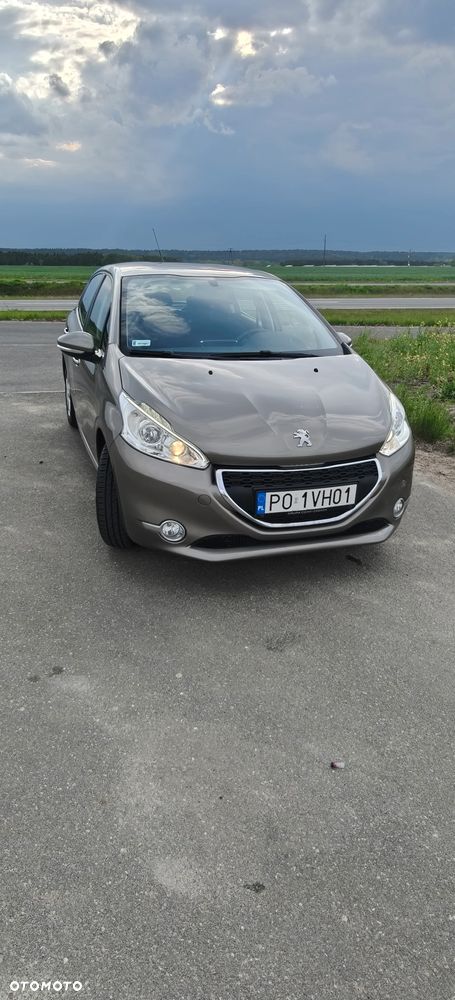 Peugeot 208 1.2 PureTech Allure - 4