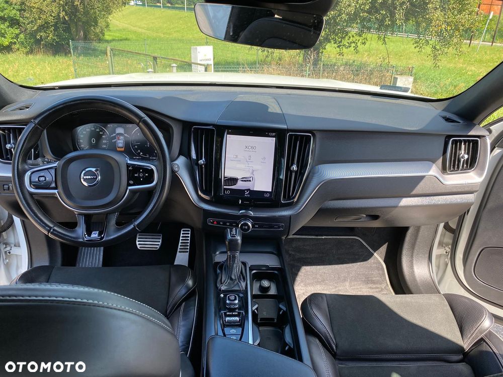 Volvo XC 60 D4 SCR AWD R-Design - 22