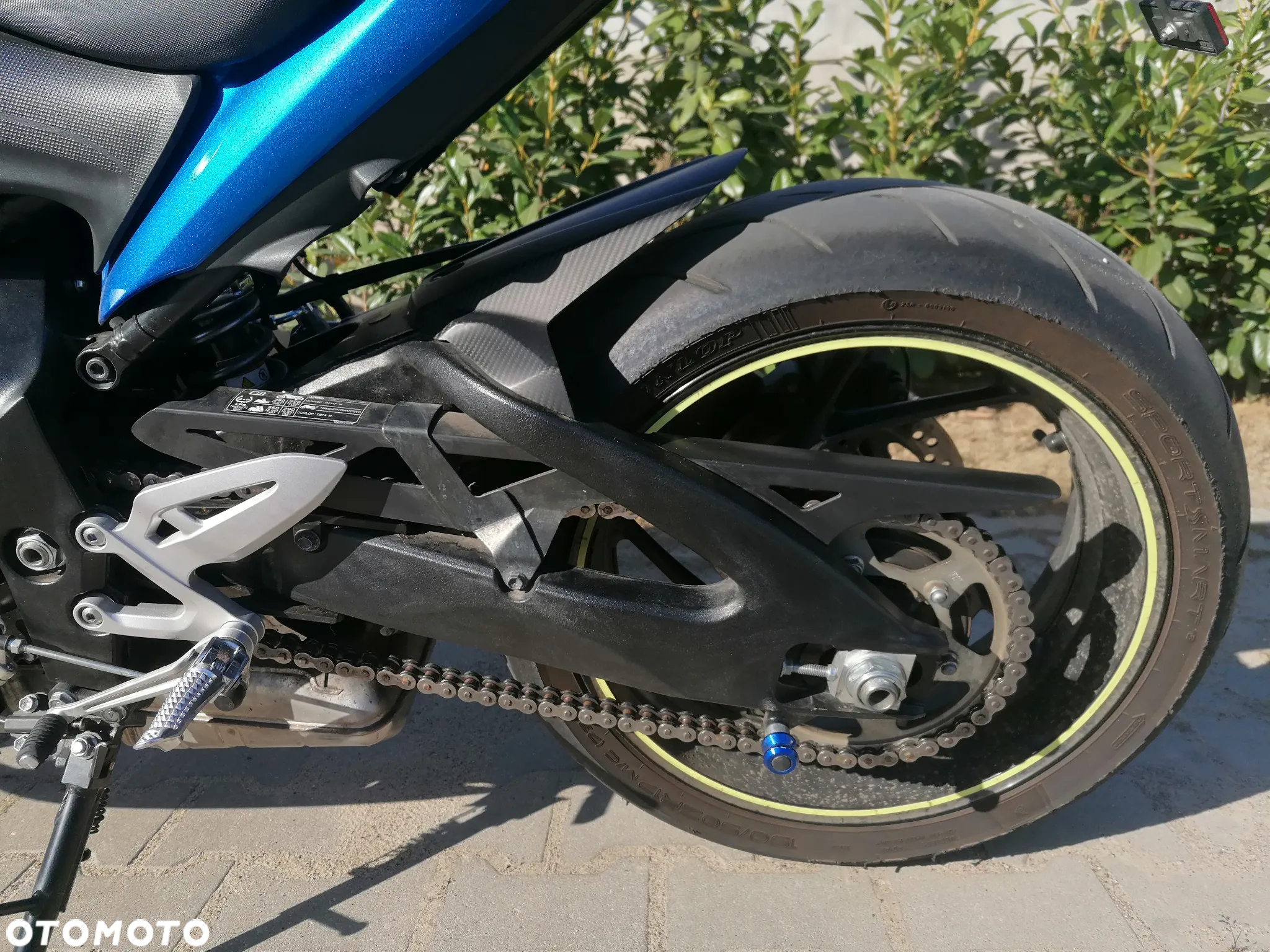 Suzuki GSX 1000 - 13