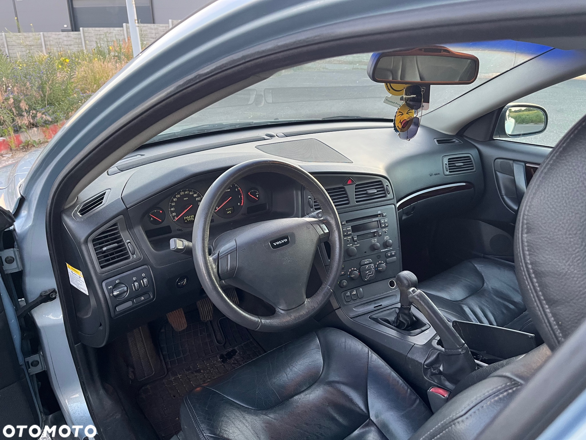 Volvo S60 2.4 - 15