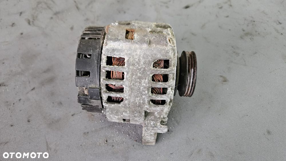 Alternator Renault Clio II Lift 1,2 2005r 95A 7700437090 - 1