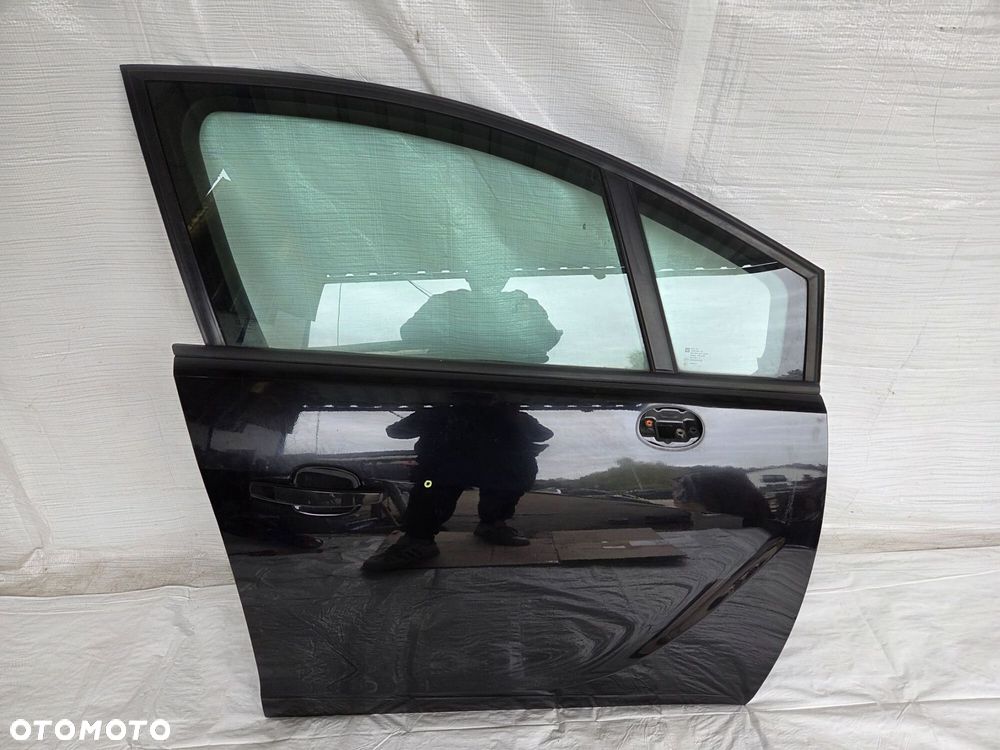 DRZWI PRAWE PRZÓD  OPEL MERIVA B II KOD LAKIERU Z20R - 10