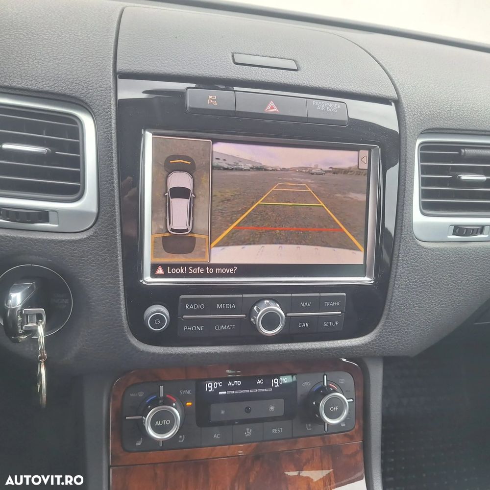 Volkswagen Touareg - 10