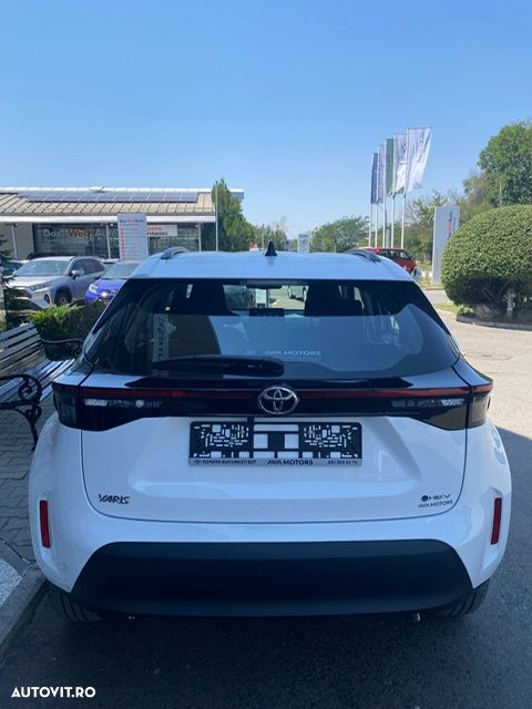 Toyota Yaris Cross 1.5 VVT-i HSD 4x2 Active - 3