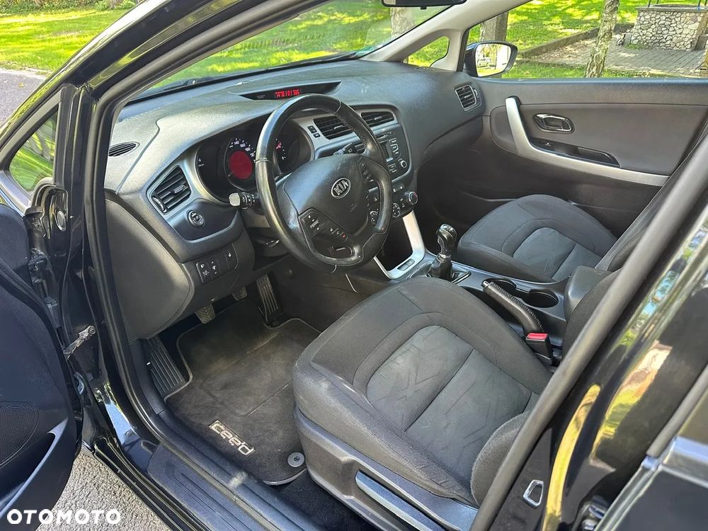 Kia Ceed 1.6 GDI Dream Team Edition - 7