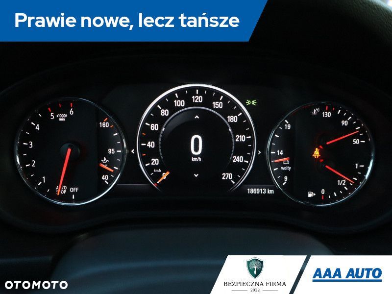 Opel Insignia - 12