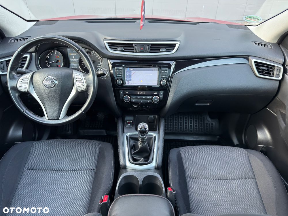 Nissan Qashqai 1.6 DIG-T N-Connecta - 8