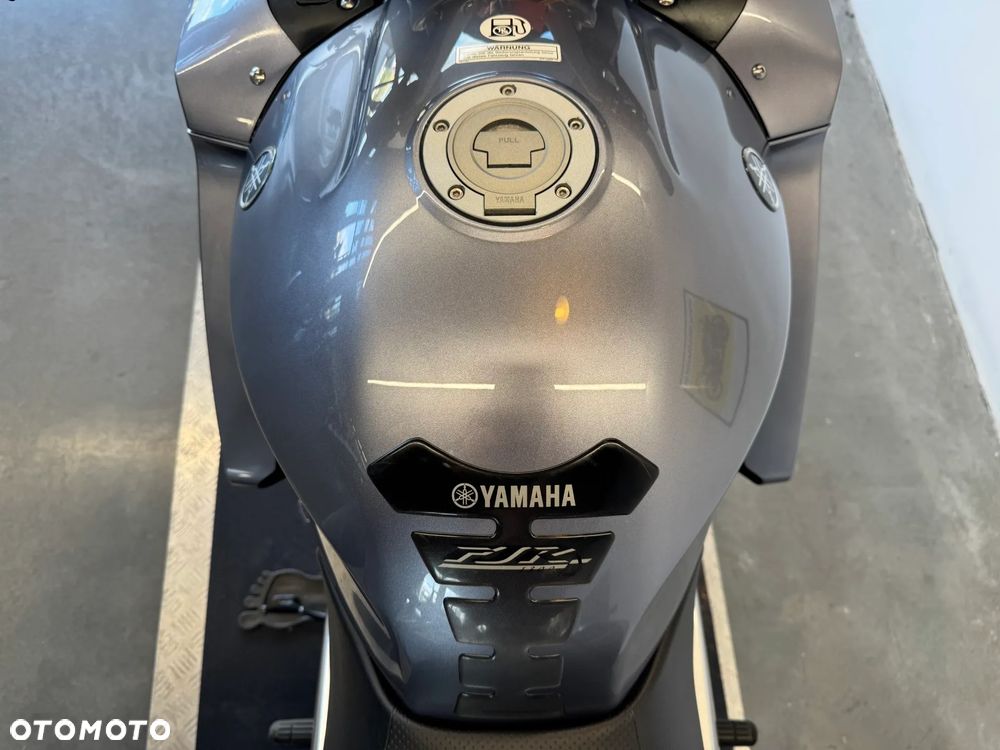 Yamaha FJR - 29