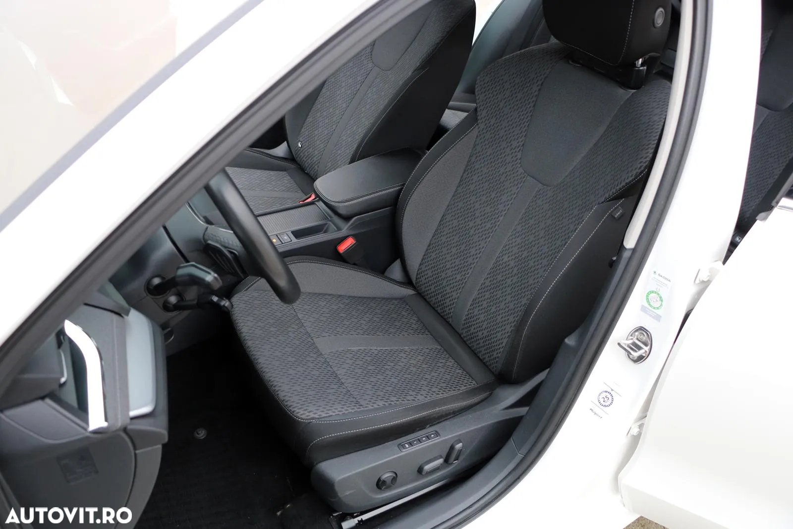 Skoda Octavia 2.0 TDI DSG Ambition - 7