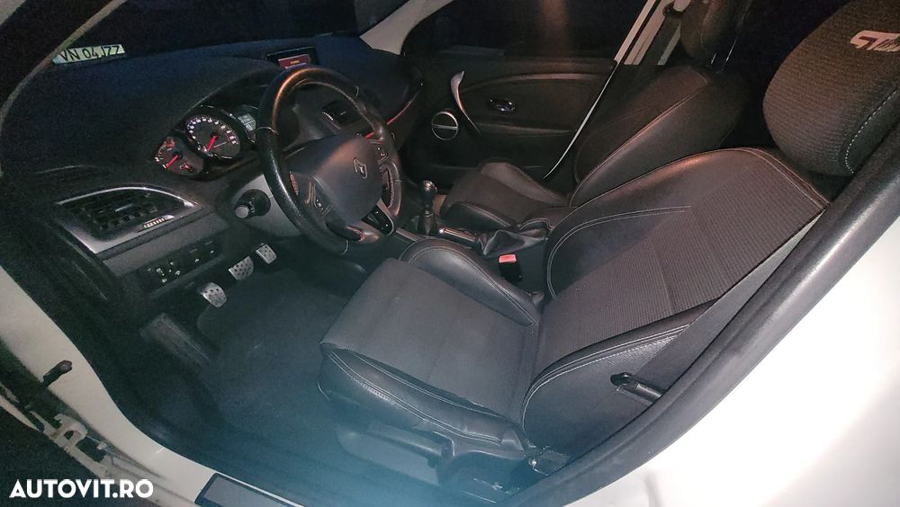 Renault Megane Grandtour ENERGY dCi 110 Start & Stopp Bose Edition - 4