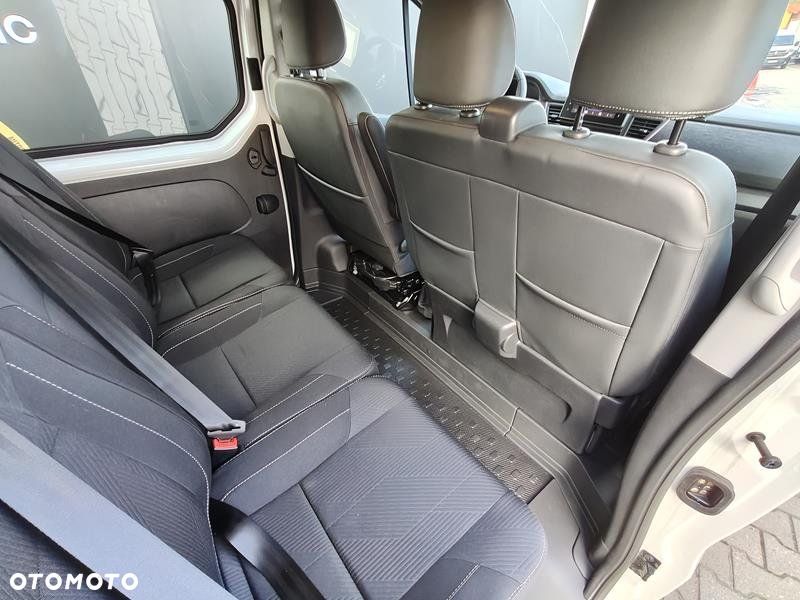 Renault Trafic - 10
