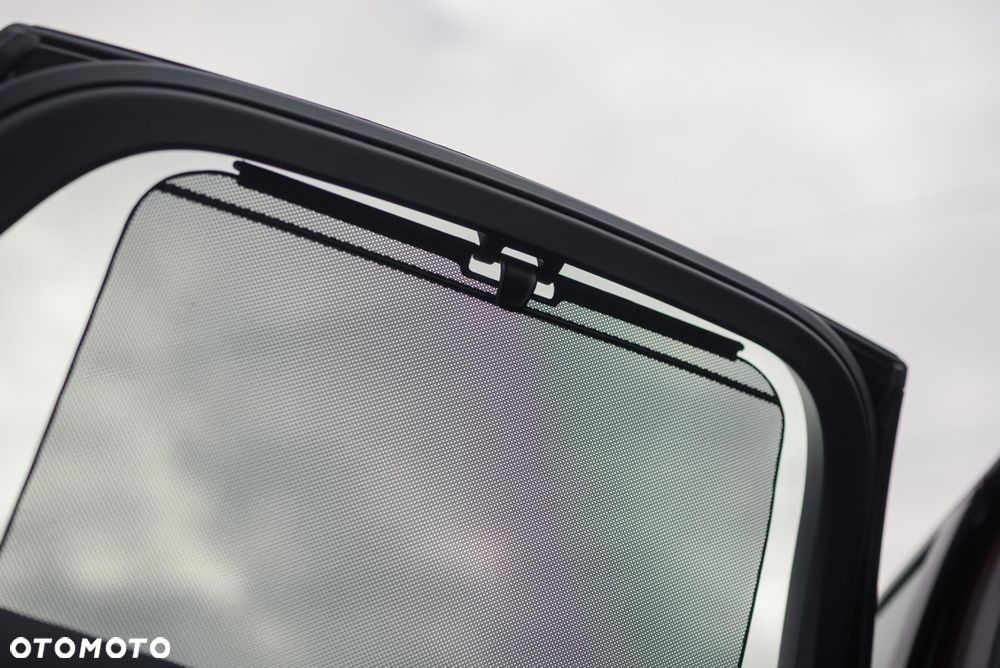 Volvo S90 D5 AWD R-Design - 32
