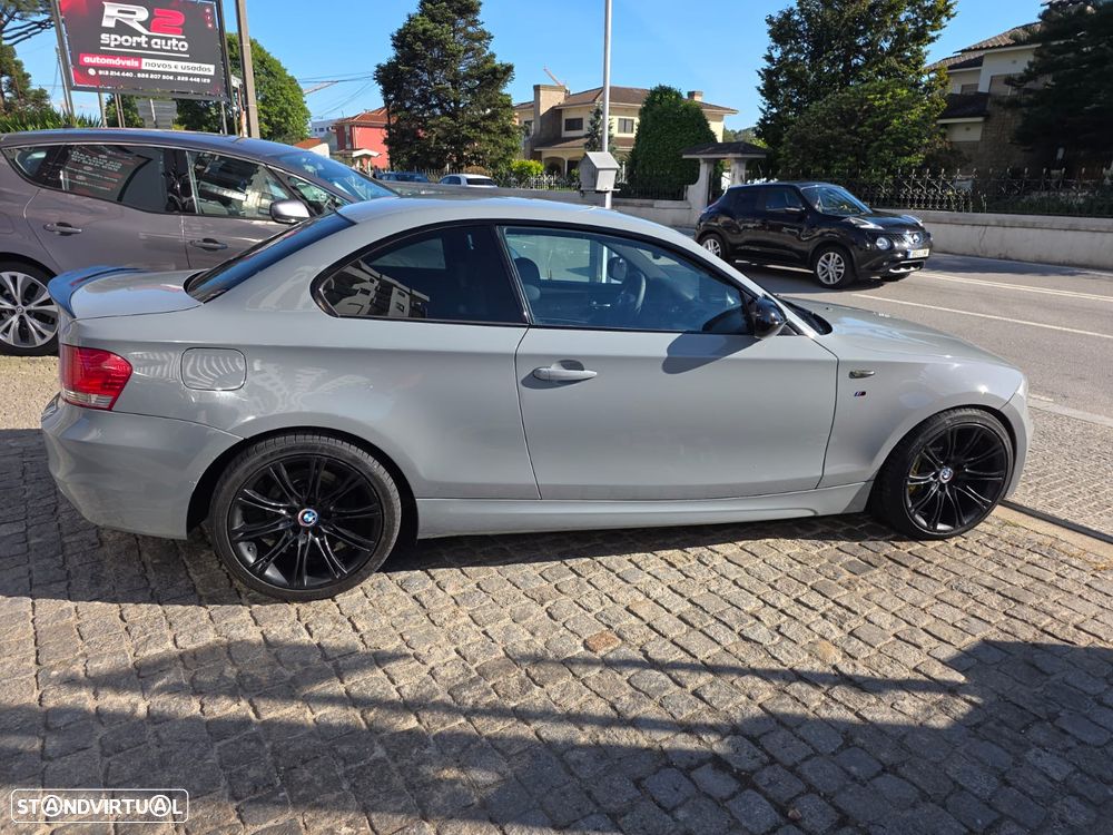 BMW 118 d Limited Edition Lifestyle c/ M Sport Pack - 25