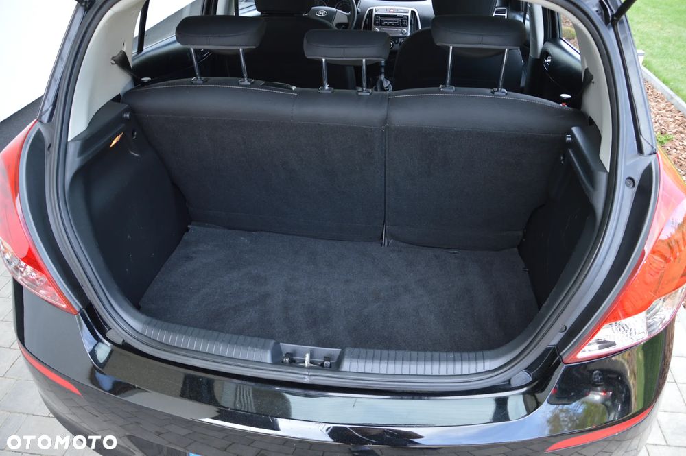 Hyundai i20 - 14