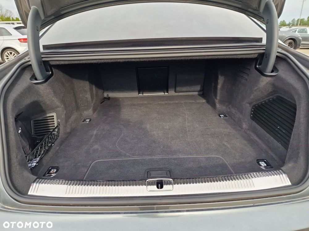 Audi A8 - 22