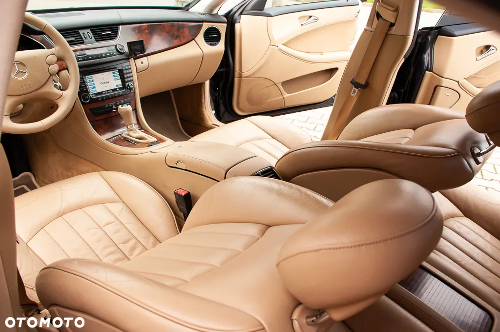 Mercedes-Benz CLS 350 - 37