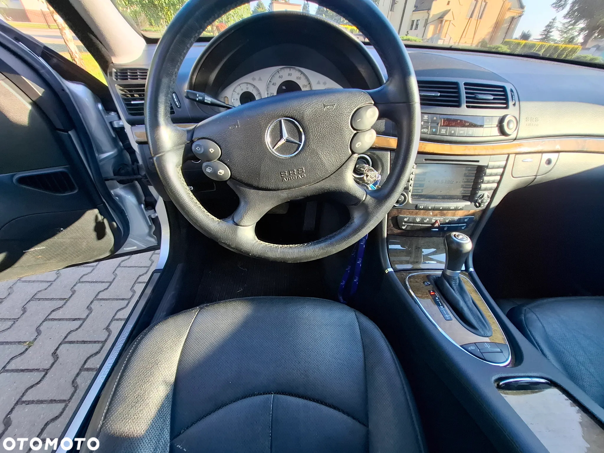 Mercedes-Benz Klasa E 500 T 7G-TRONIC Avantgarde - 17