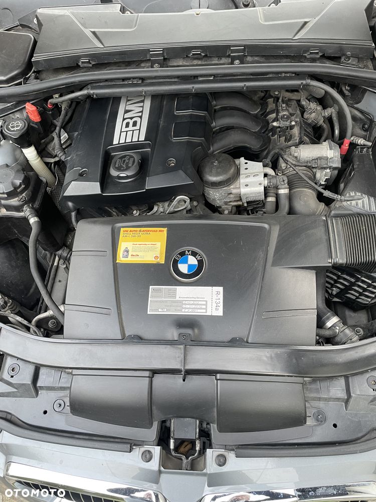 BMW Seria 3 320i - 19