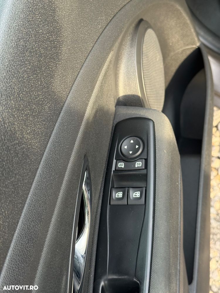 Renault Megane 1.5 dCi Expression - 10