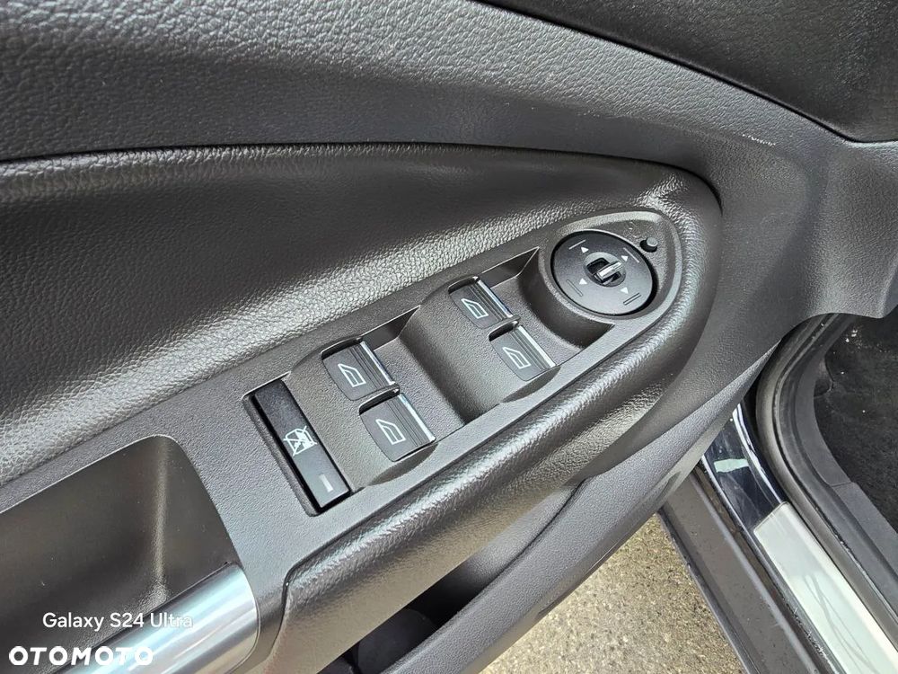 Ford Kuga 2.0 TDCi Titanium - 40