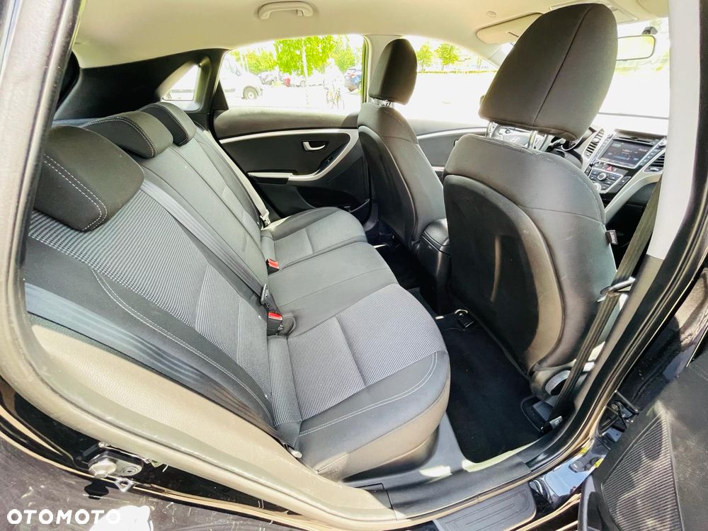 Hyundai i30 blue 1.4 Classic Navigation - 13
