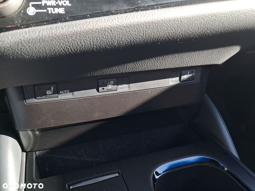 Lexus ES 300h Business Edition - 27