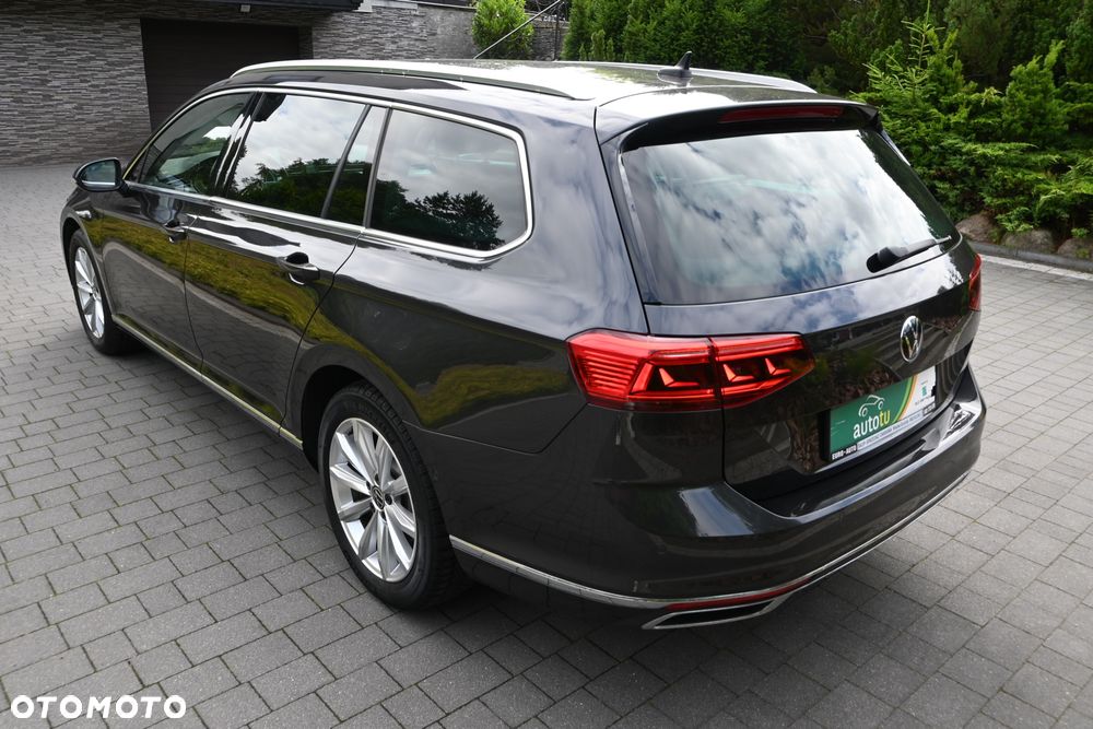 Volkswagen Passat 2.0 TDI SCR DSG Business - 4