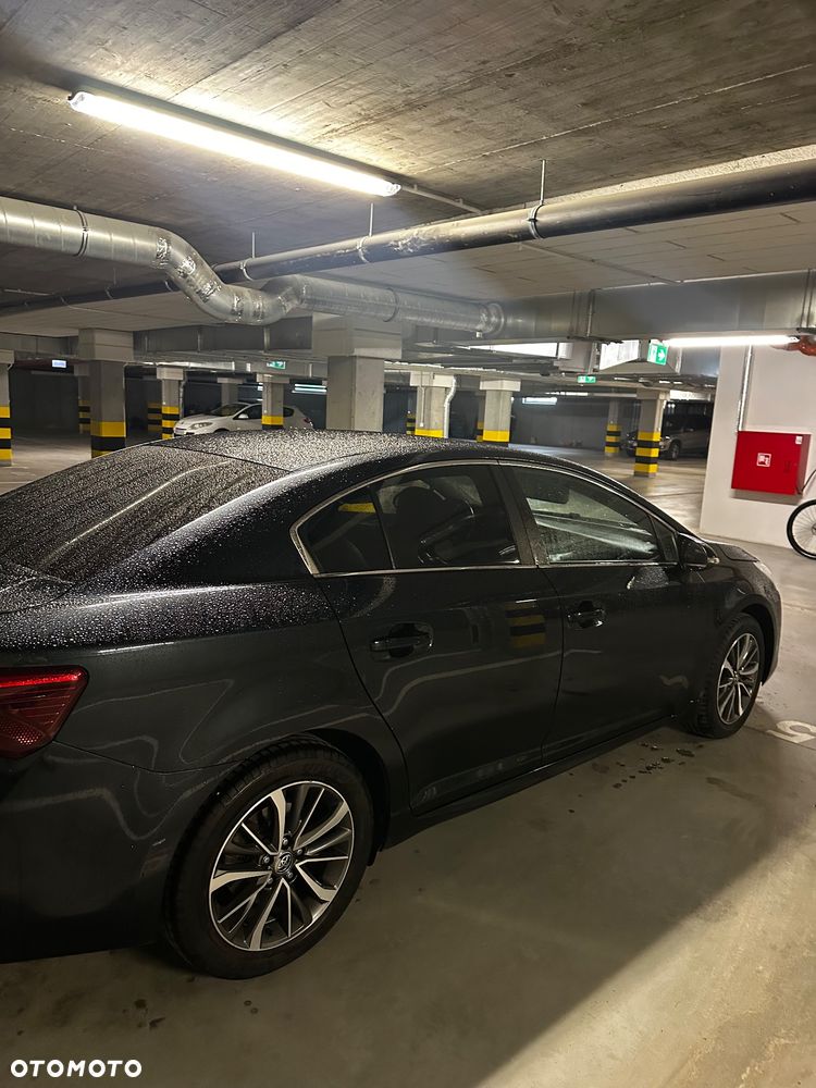 Toyota Avensis - 5